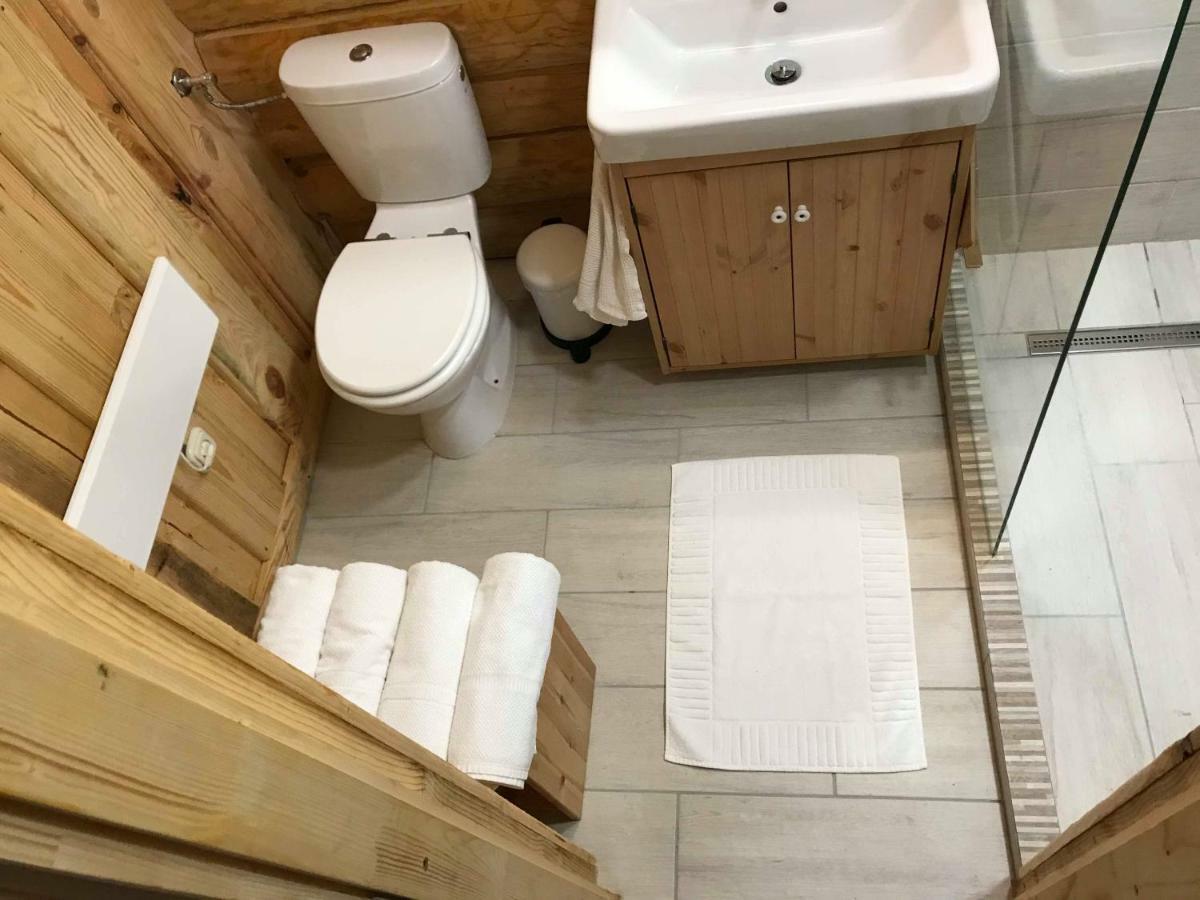 Manka Kisroenkhaz Villa Ispank Luaran gambar